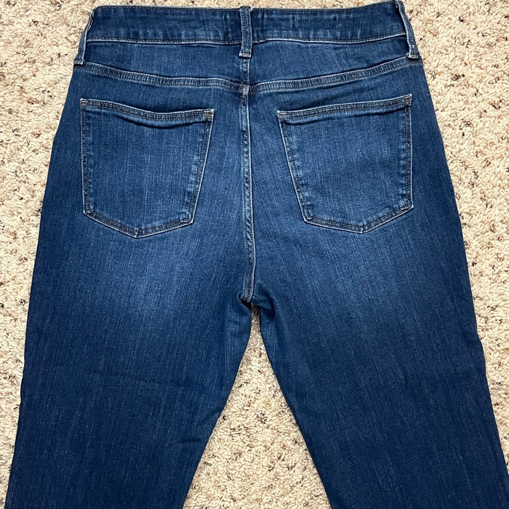 Universal Thread Women’s High-Rise Slim Straight Jeans Size 10 Dark & Light Wash - Picture 8 of 13